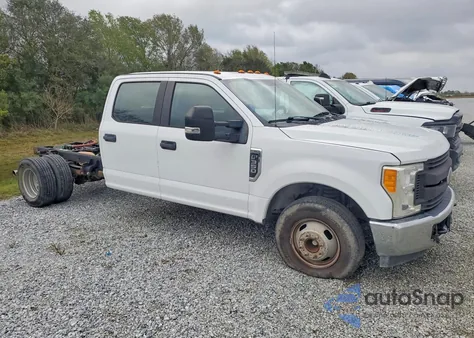 2018 Ford F350 Super Duty из США, поврежденный, VIN 1FD8W3GT7JEC82446